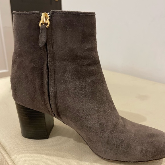 Diane Von Furstenberg Chocolate Brown a suede ankle boots - Picture 7 of 9